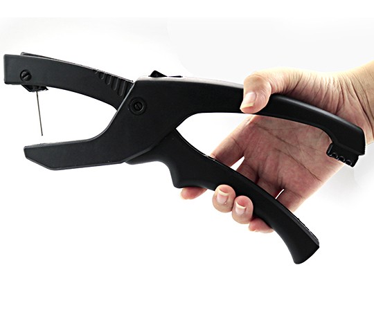 ONE-PIECE FOR EAR TAG PLIER