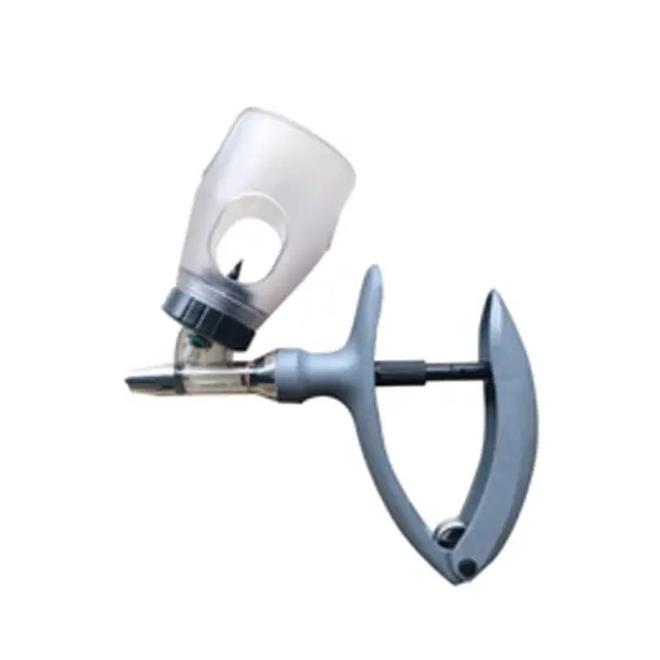 Continuous syringe with bottle cover Continuous syringe with bottle cover